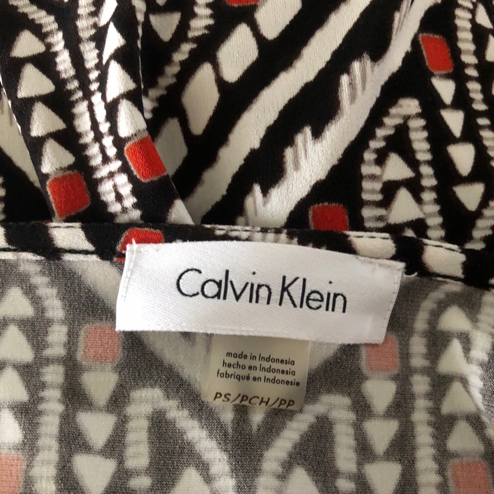 Calvin Klein Top - Picture 5 of 6